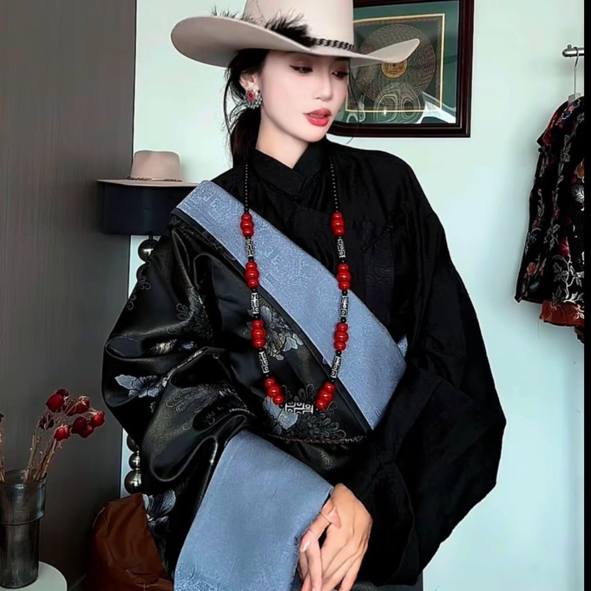 Nowy damski strój butański tyb – Ethnic Fashion Shoot recenzja i cena