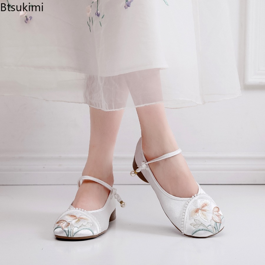 Modne haftowane buty damskie w – Ethnic And Fashion recenzja i cena