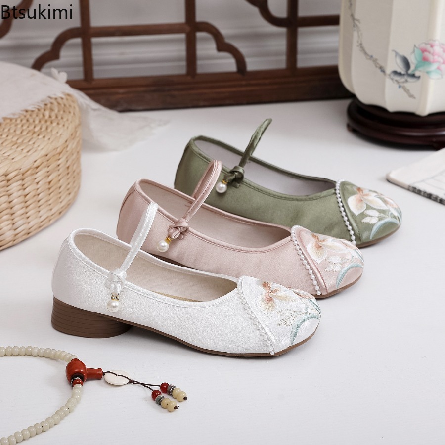 Modne haftowane buty damskie w – Ethnic And Fashion recenzja i cena