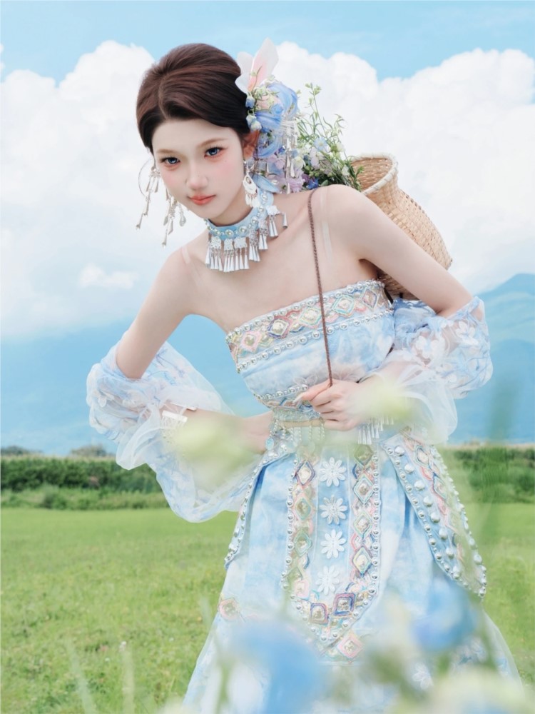 Garnitury damskie w stylu etni – Ethnic Fashion Shoot recenzja i cena